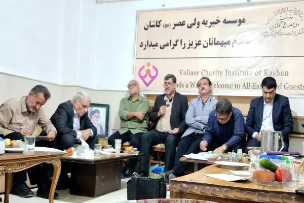 حمایت ماهانه از ۴۱۷ خانواده در مؤسسه خیریه ولی‌عصر(عج) کاشان