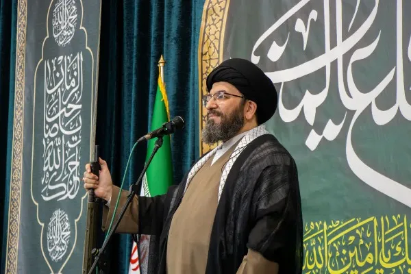 جامعه‌سازی با محوریت مسجد راهبرد امام حسن عسکری(ع) در مقابله با جنگ شناختی بود