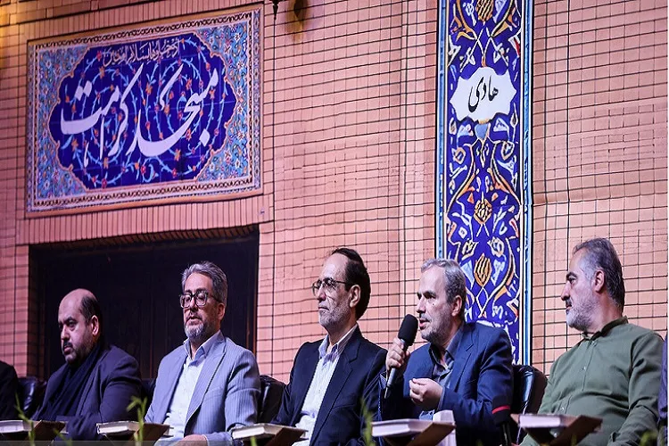 محفل اربعین «قرآنی‌ترین رهبر جهان اسلام» در مشهد برگزار شد