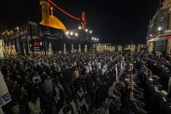 برپایی مراسم شب شهادت امام حسن عسکری(ع) در سامرا + عکس