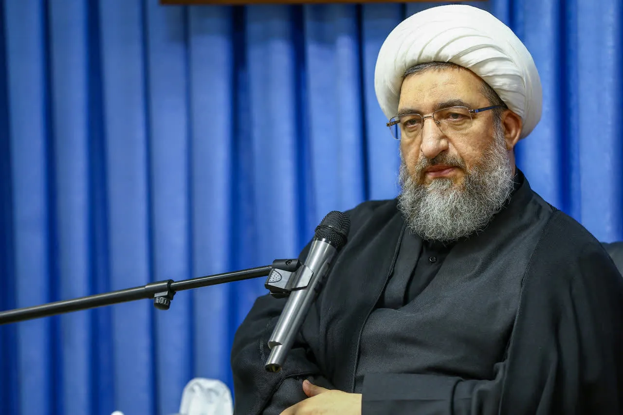 دیدار اعضای مجمع عالی حکمت اسلامی با امام جمعه تبریز