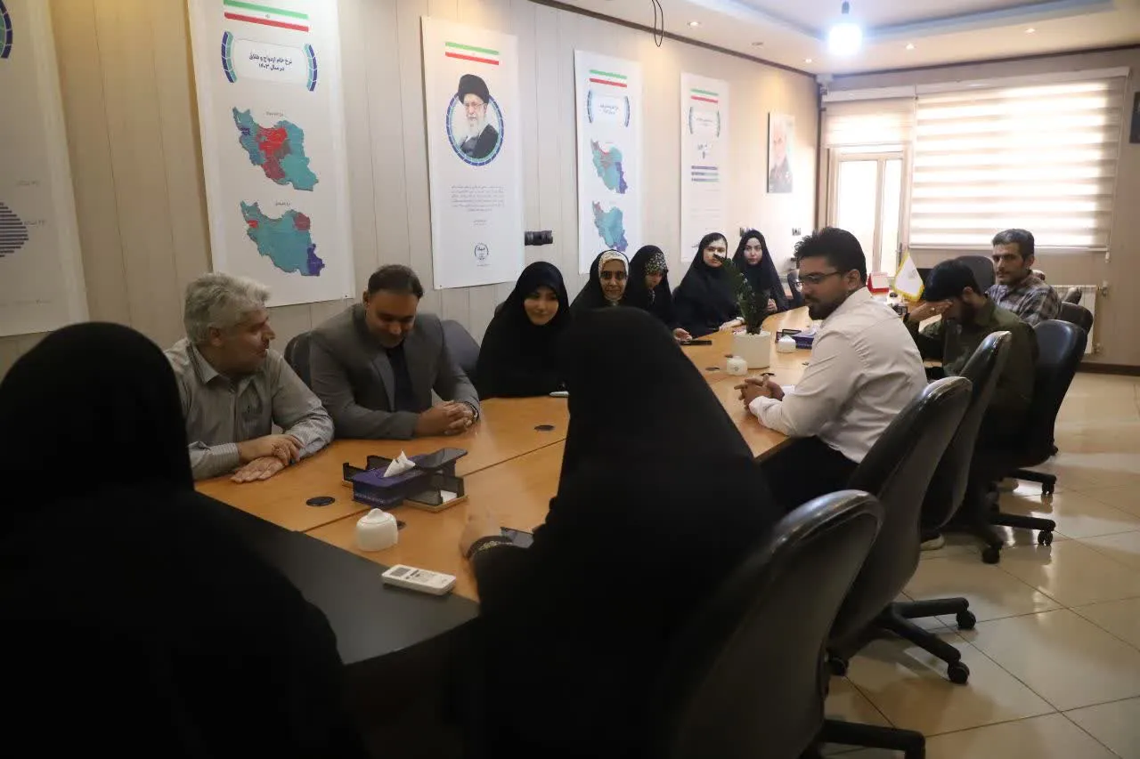 طرح تشکیل کارگروه بانوان خبرنگار در قم برای تقویت مطالعات خانواده