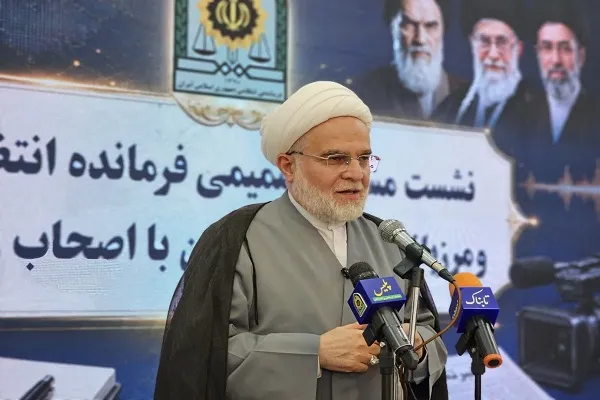 «صداقت، دقت و تعهد»؛ سه اصل مهم در حرفه خبرنگاری