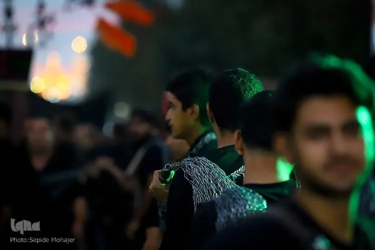 مشهد در سوگ خورشید هشتم
