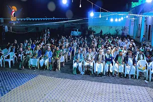 برگزاری مراسم ویژه ولادت پیامبر (ص) در مدرسه اسلامی در یمن + عکس